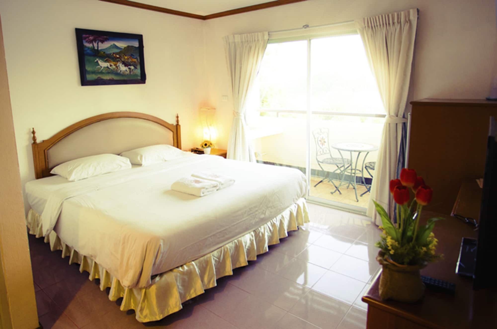 The Residence Hotel -Sha Extra Plus Chiang Mai Exterior photo