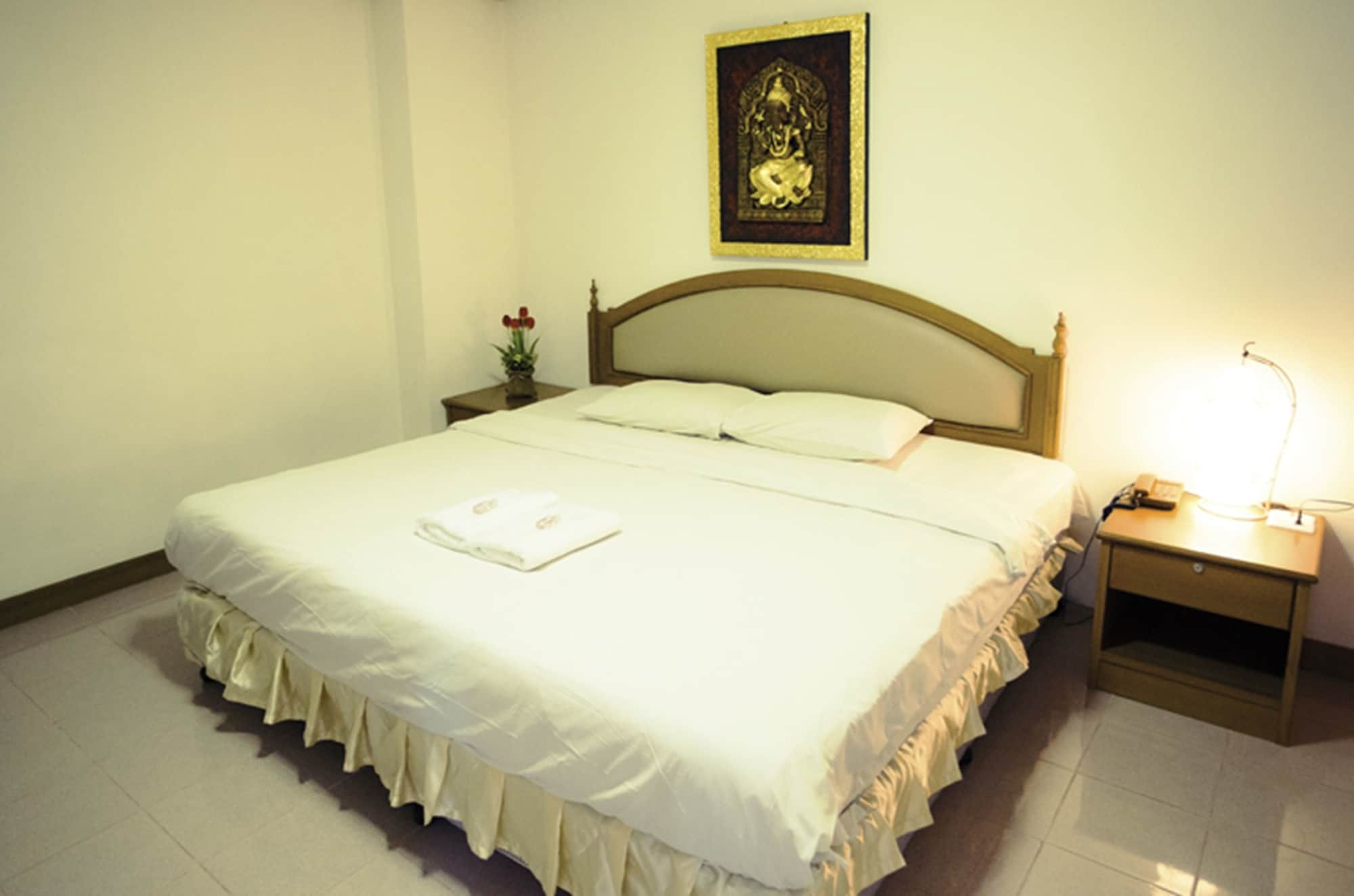 The Residence Hotel -Sha Extra Plus Chiang Mai Exterior photo